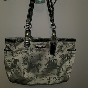 Coach horse and buggy tote bag
